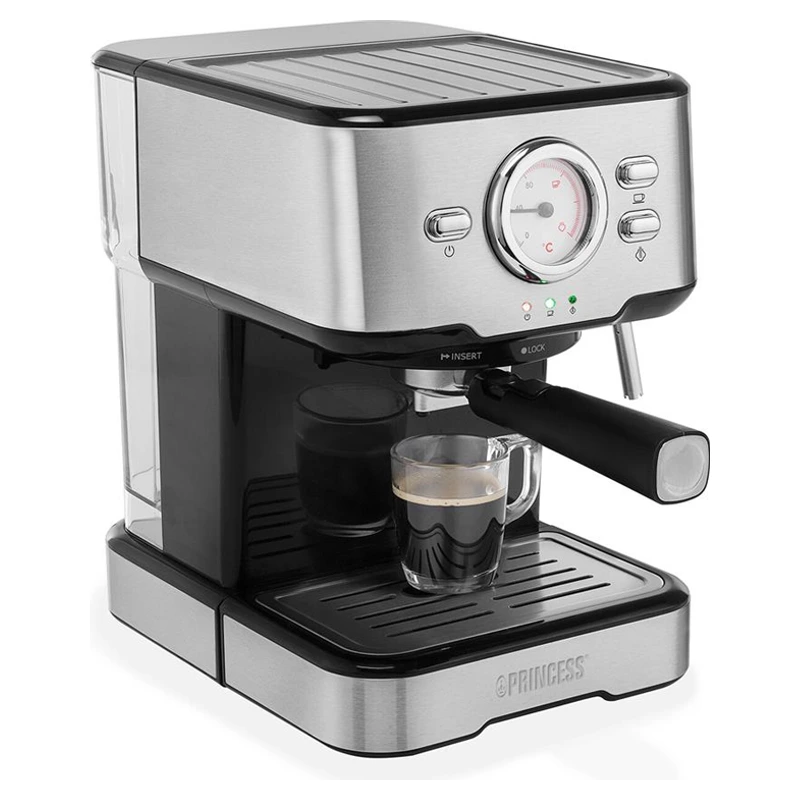Cafetière Princess 249412 préparant deux tasses d’expresso