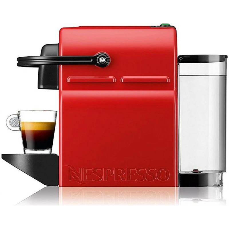 Machine Krups Nespresso Inissia rouge vue de côté avec réservoir d’eau