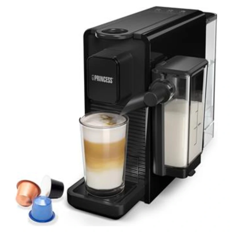 Machine Princess 249455 préparant un latte avec réservoir à lait